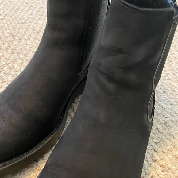 Thursday Legend Chelsea Boots - Picture 6 of 10